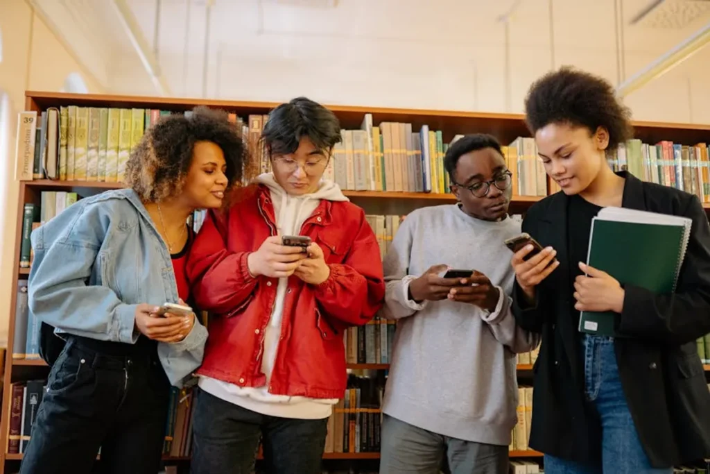 Top 7 Social Media API Providers for Scalable Marketing Integrations